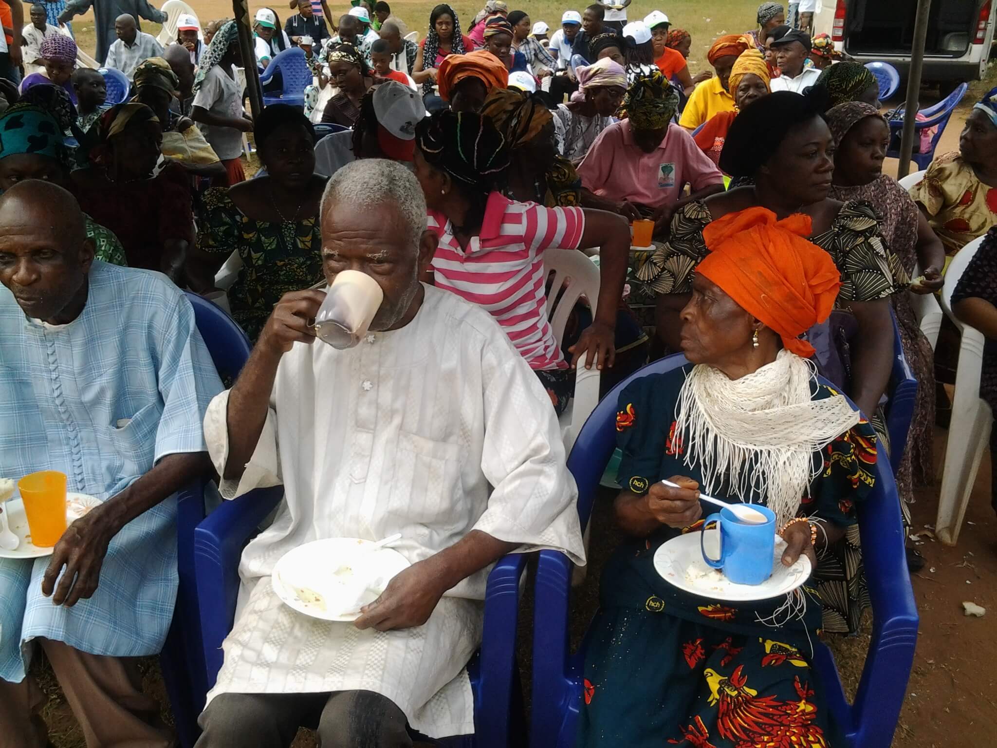 BREAKFAST_FOR_Attendees_AT_2014_ECUDOMEF_HEALTH_FAIR.